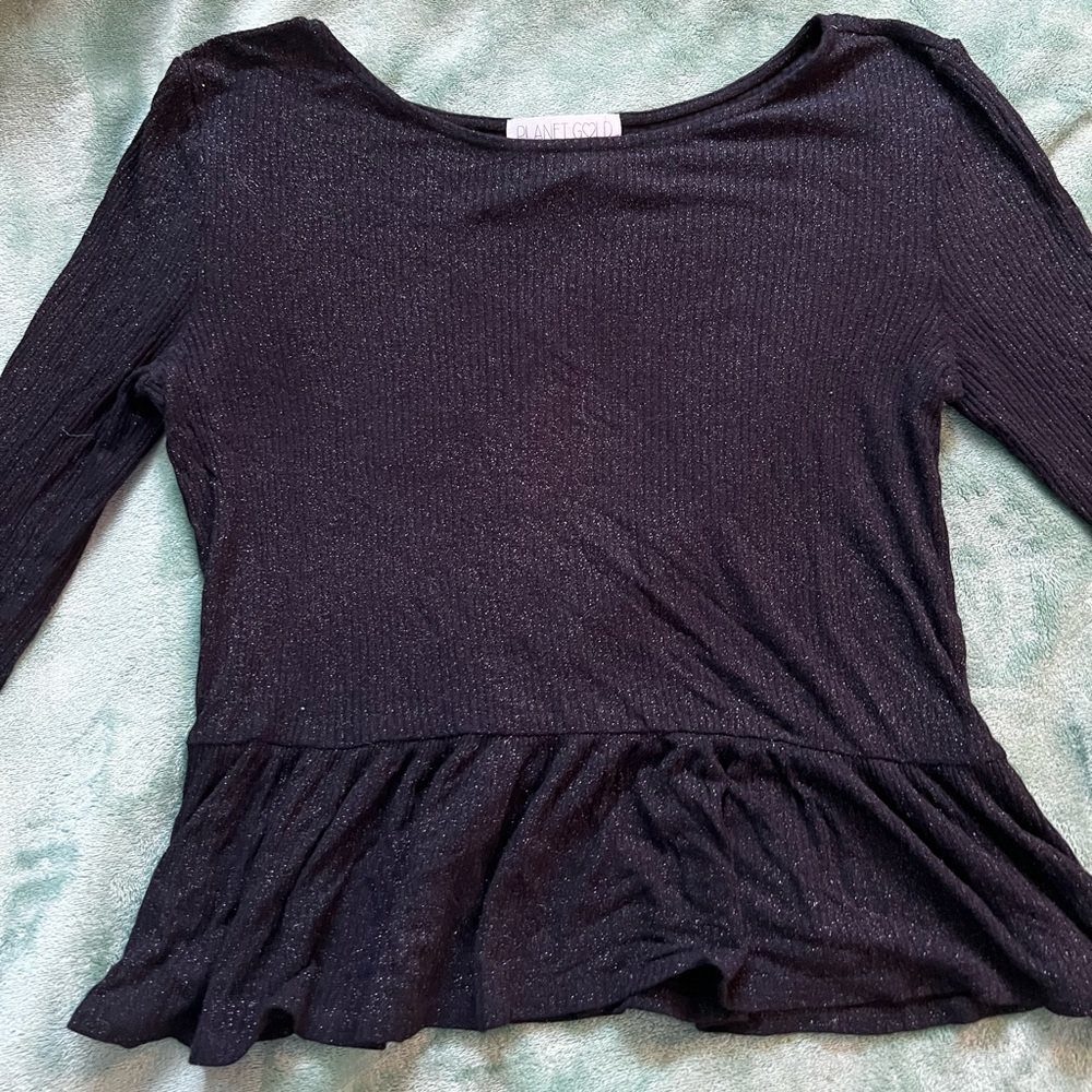 Cute black glittery top